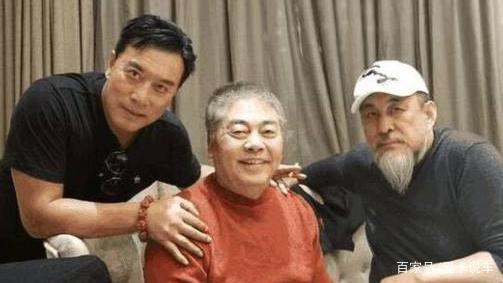  老赵云正当壮年,老关羽须发皆白,老张飞独坐轮椅时日无多