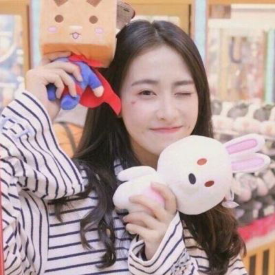 微信头像积极阳光女头