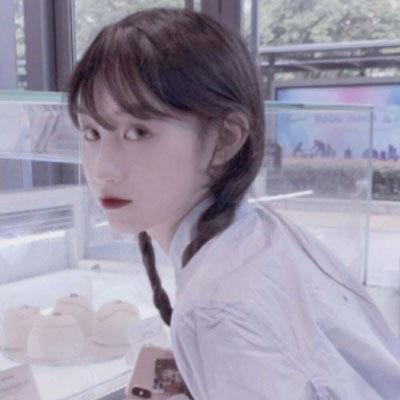 2025最火微信头像美女动