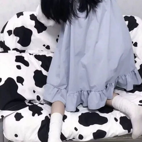  真人女生头像希望陪我碎碎念念的人,也能陪我岁岁年年