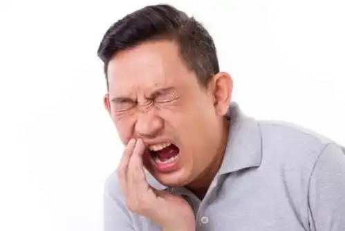  牙龈萎缩牙齿松动莫害怕一个中医小方法,或能保住你的牙齿