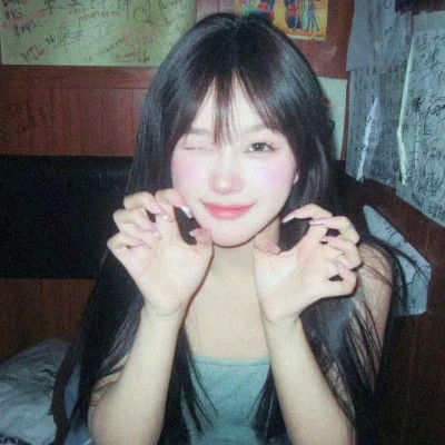  女生很酷的头像图片,独特美感