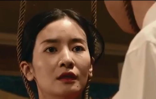  李晟舞台下水全身湿透,章子怡给她满星卡,表情处理太惊艳了