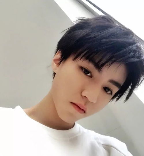 美女卡通头像抢镜