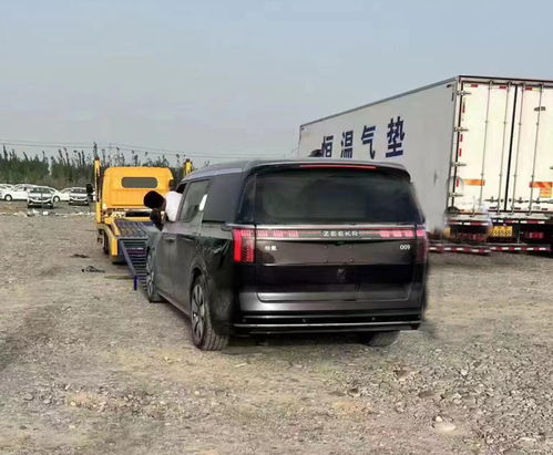  吉利打造的高端mpv,极氪009实车曝光,全新设计风格,车长超5米1