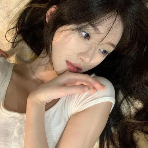 女生头像氛围感模糊刘雯