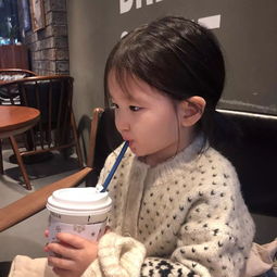  养女儿到底有多幸福45万网友每天都在等这个3岁女娃更新自拍穿搭......