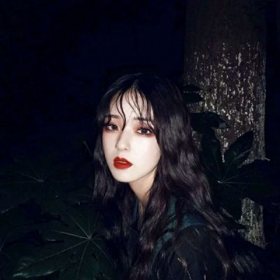  个性女生头像高冷霸气,女人要活的潇潇洒洒
