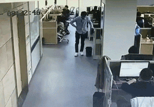  华为外包公司回应员工猝死低血糖晕倒没有996