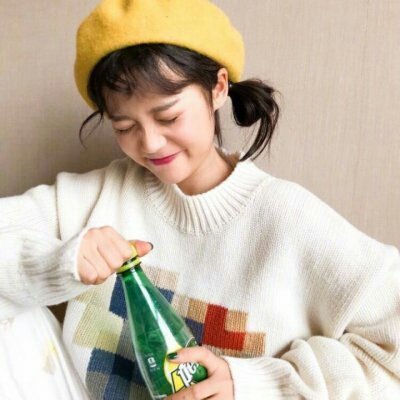  女生可爱嘟嘴头像