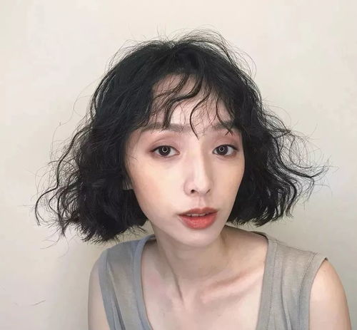  2短发vs长发小爆卷