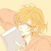  戴眼镜的动漫男生图片头像