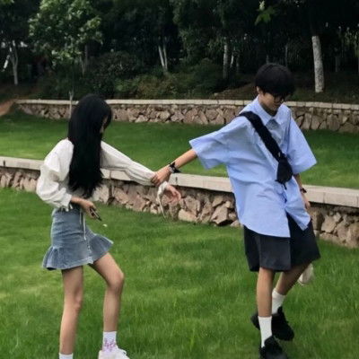 女生头像氛围感模糊十二
