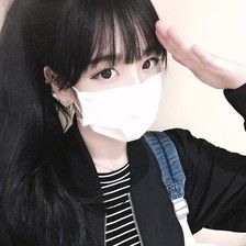  求女生头像,最好是长发的女生,戴白色口罩,头像是黑白的,灰常感谢