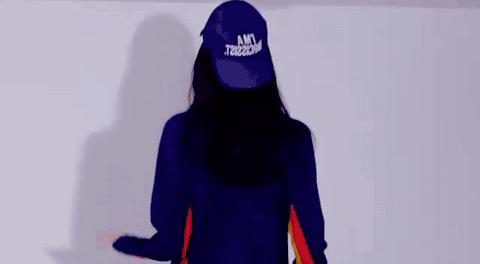  何穗白过白人超模上帝说要有光,于是有了何仙姑