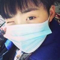  带口罩男生头像带口罩的男生头像