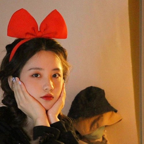  小姑子怀孕不能干活,婆婆把她脏衣让坐月儿媳洗,儿子一脚踢翻盆