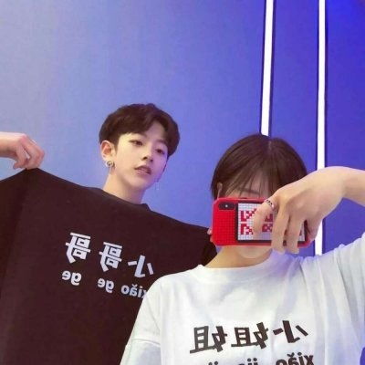  低调情侣头像,在我累了的时候背背我