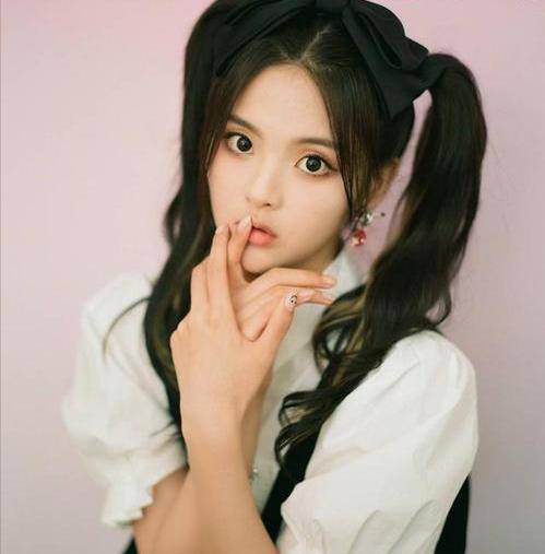  这4位兔系女明星,才是我见犹怜