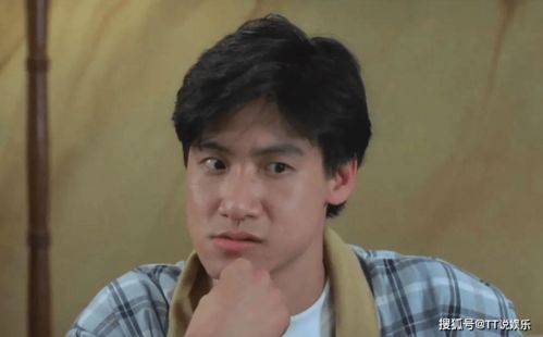  娱乐圈三大预言家之萧敬腾,萧敬腾外出演唱,刚开始唱歌就下雨了