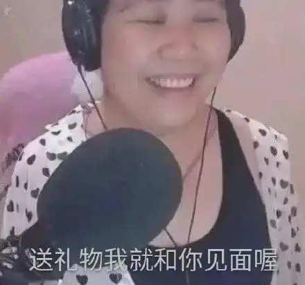  70岁泰王在5个老婆20个情人之间横跳他有多快乐