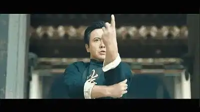 今晚鹅桃终于带着208个小哥哥,打起来了