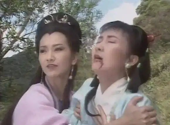  女星拍吐血戏,陈妍希最滑稽,杨颖最尴尬,陈美琪最逼真