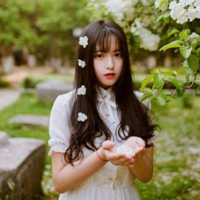  抖音很火的句子我不是谁的影子,更不是谁的替代品
