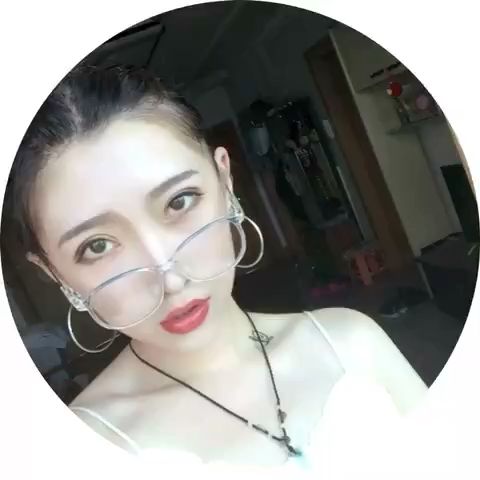  如何看待小眼睛单眼皮的女生