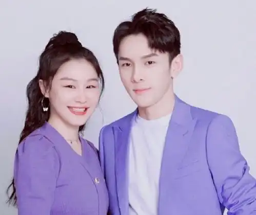  李佳琦被撒贝宁催婚,表情看出真实想法,和金靖已经在一起了吗