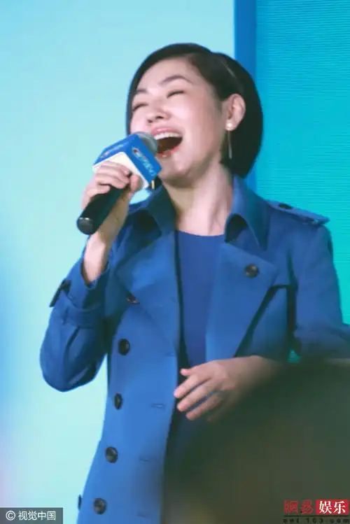 大笑表情包gif小s