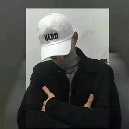  请问这是不是情头,如果是,能不能找到另外一张给我,谢谢,在线等,急急急