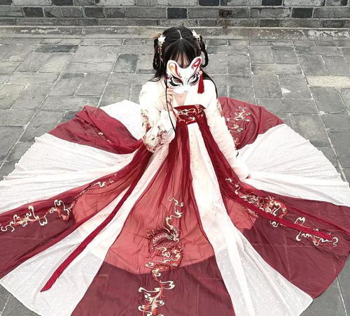  谁说红装中龙母最好看看到这款汉服后,汉服粉果断转粉
