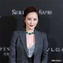  章子怡晒出三代妈妈照片,姥姥清纯美丽,妈妈气质优雅