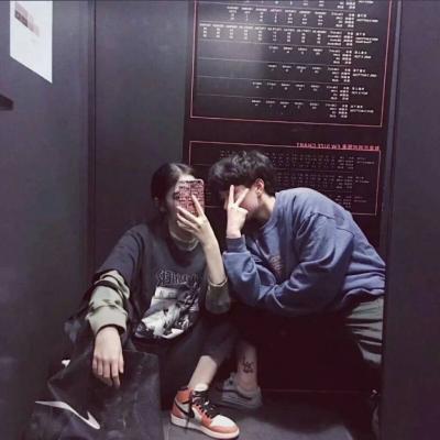 低调成熟微信情侣头像工