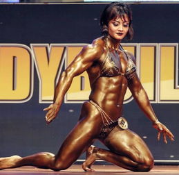  肌肉男体现强壮,你是怎么看待这位肌肉女
