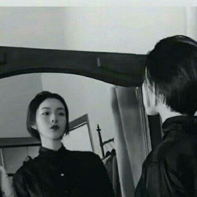  很丧的女头像真人黑白堕落暗黑系女生头像