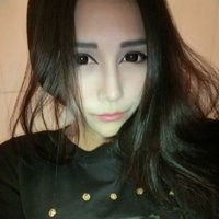  女生中分头像中分发型的女生头像微信头像图片大全