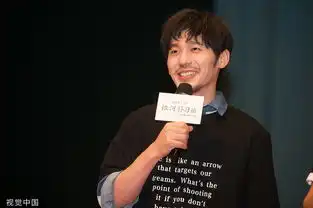  组图邓超路演合影做鬼脸秒变表情包拥抱白宇父子情深