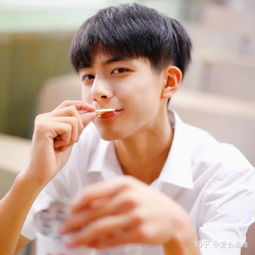  情商低的男生都有哪些表现呢