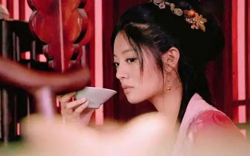  古装剧10位女星演第一花魁袁冰妍妖媚刘诗诗清纯,赵丽颖造型被嫌丑