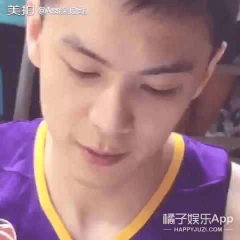  cba颜值天花板杨鸣骂人帅出圈,似流川枫吴彦祖合体,可惜英年早婚