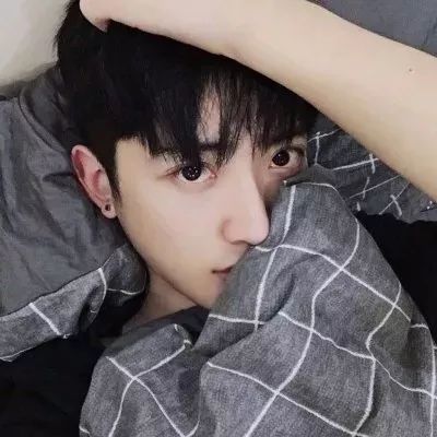  男生头像此情此景此间少年