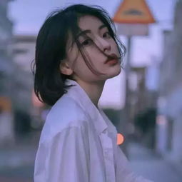  女生头像众生皆苦,你是草莓味
