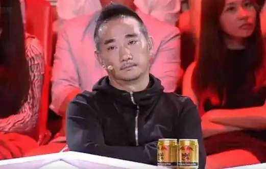  7年前,他骂哭张韶涵,给陶喆打2次0分,现在被打脸沦落至此