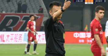  李铁就怒推球童道歉十年第一次被罚出场是我过于着急了