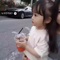  超火的萌娃权律二女生微信头像超可爱的韩国萌娃权律二图片