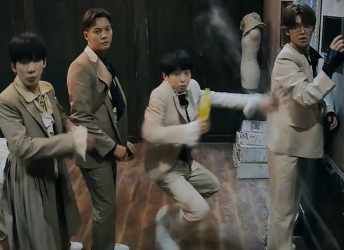  彭昱畅变成男版可云,携手杨幂玩密室逃脱,却原地变成表情包