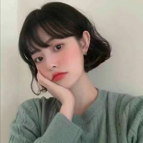 动漫女生套图寒冷的日子也要保持对生活的热情