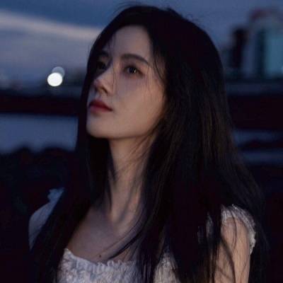  高冷女头侧脸真人2020好看较火的高冷长发气质女头